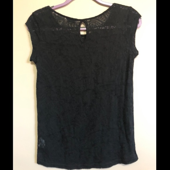 Black cap sleeve top🖤 - Picture 2 of 5